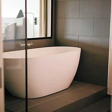 Langhoff & Juul Boutique Og Restaurant 4*